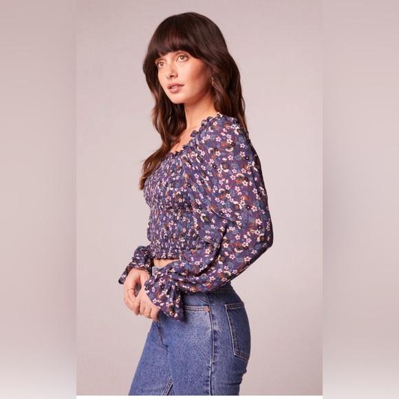 AGATHE PURPLE FLORAL SMOCKED TOP - Picture 3 of 4